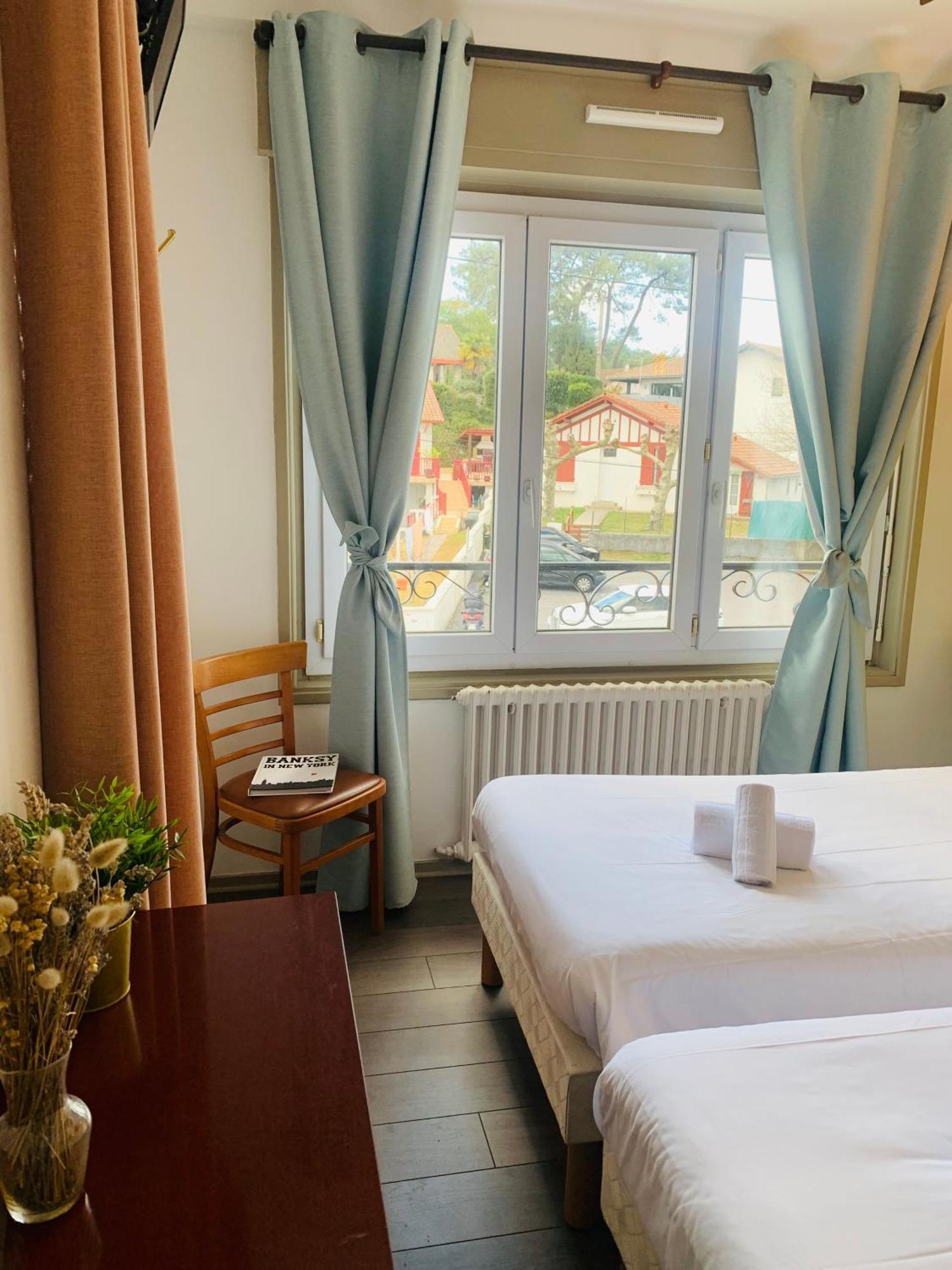 Hotel Fine Anglet Ngoại thất bức ảnh